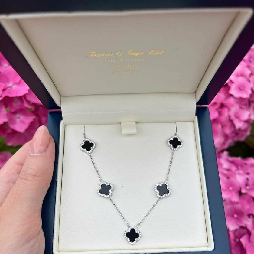 Necklaces & Pendants | Womens Sterling Silver & Black Onyx Flower Station Necklace Jewellery Type Necklaces & Pendants